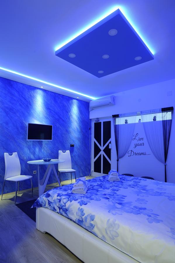 Apartment Rinaldi Lux Belgrado Exterior foto