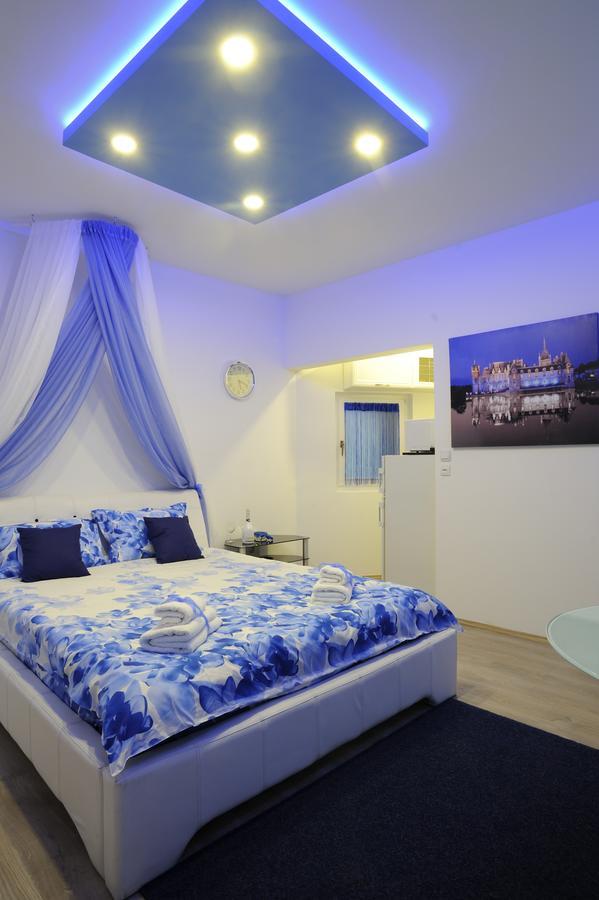 Apartment Rinaldi Lux Belgrado Exterior foto